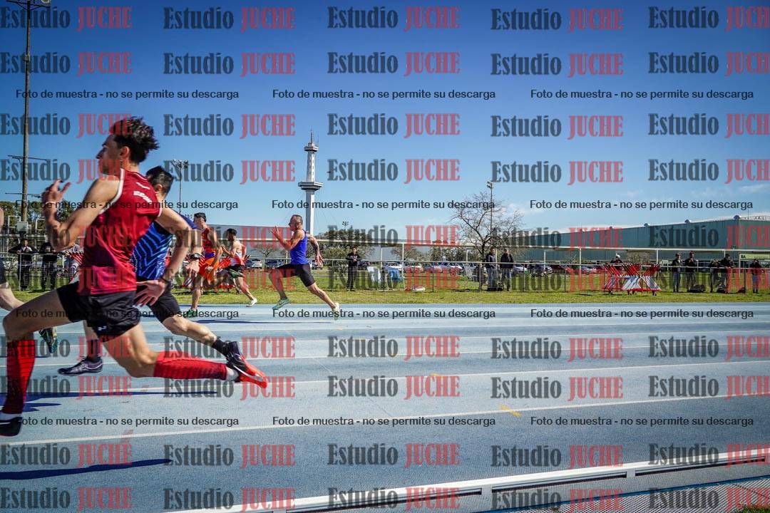 Fotos de los 100 m llanos de varones
