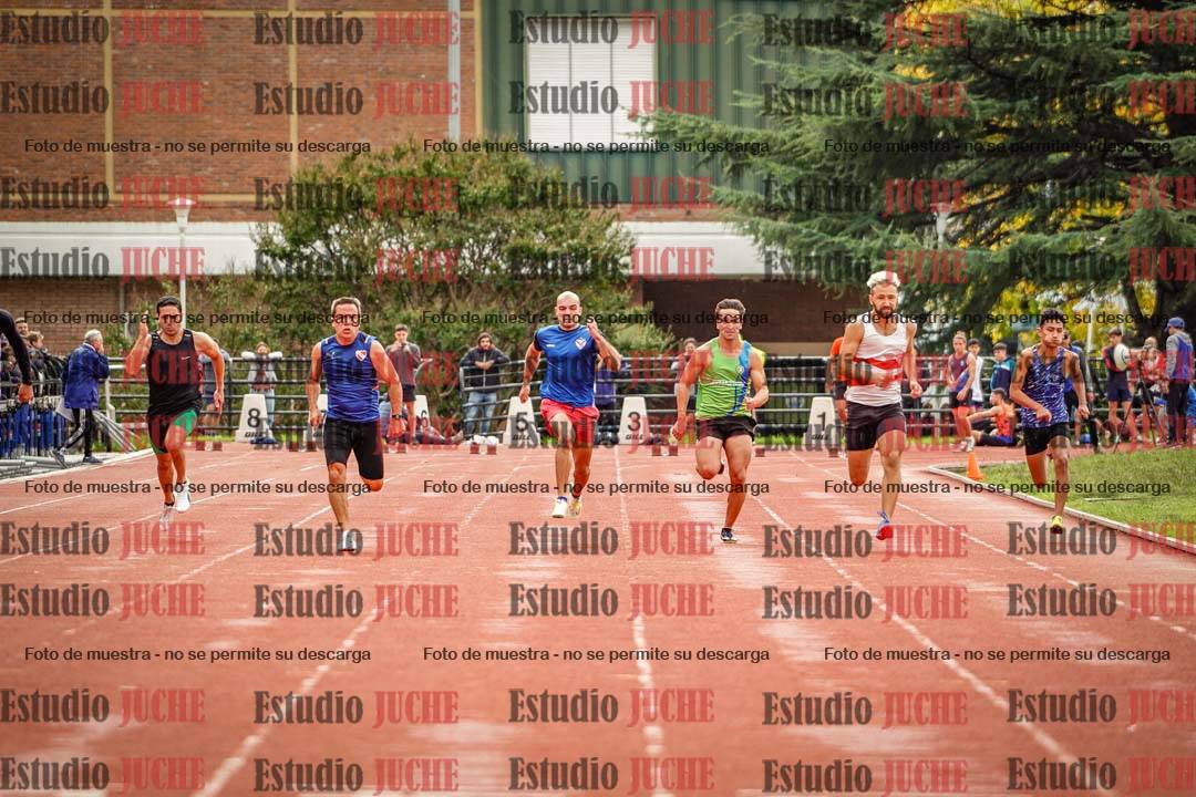 Fotos de los 100 m llanos de varones
