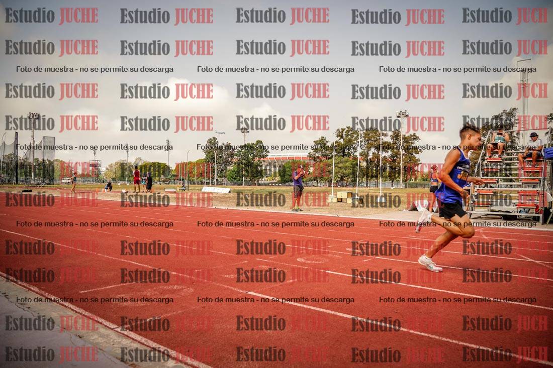Fotos de los 400 m llanos de varones