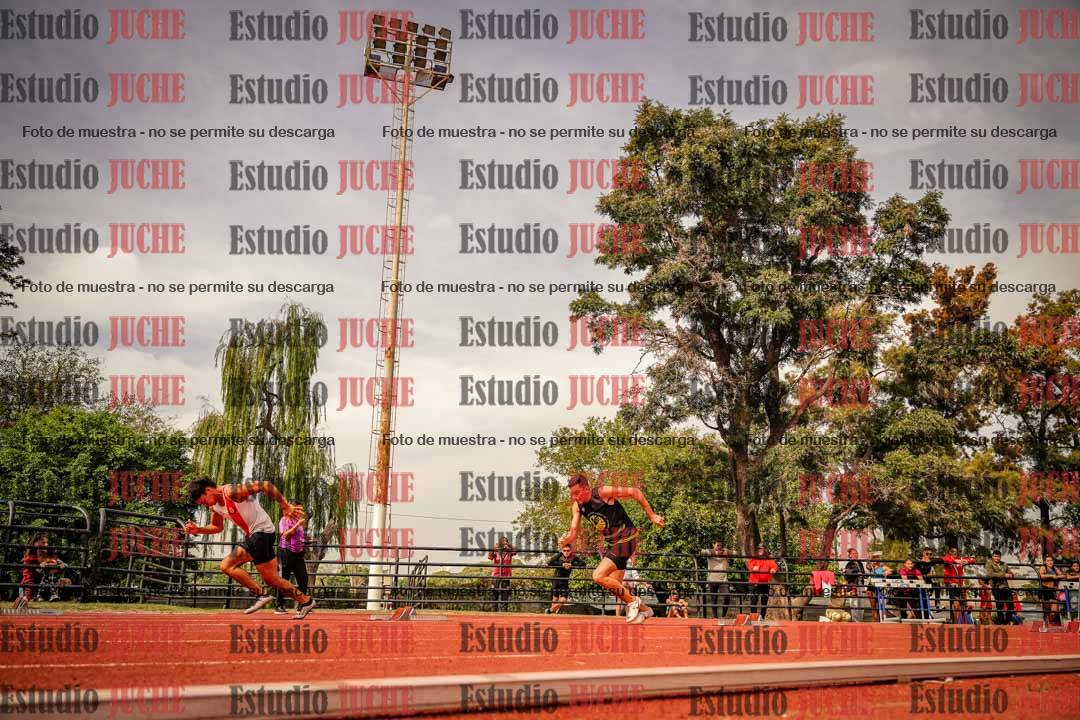 Fotos de los 200 m llanos de varones