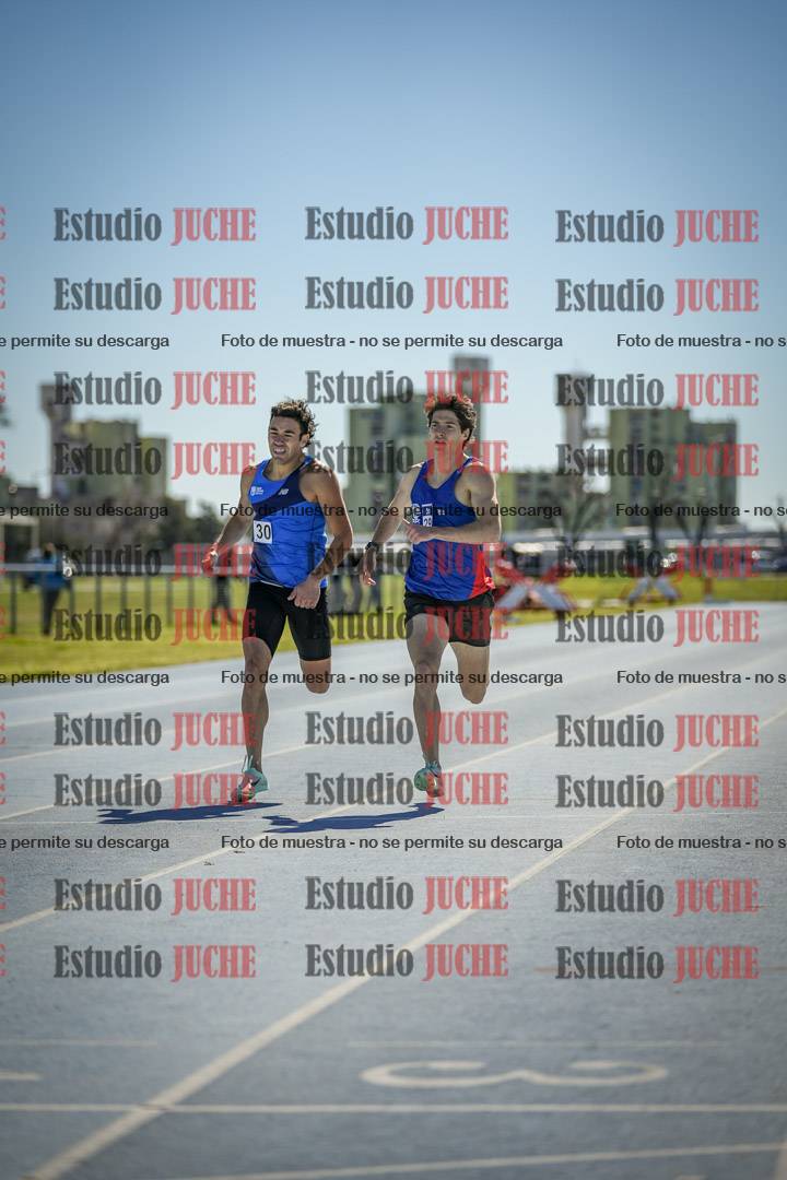 Fotos de los 800 m llanos de varones