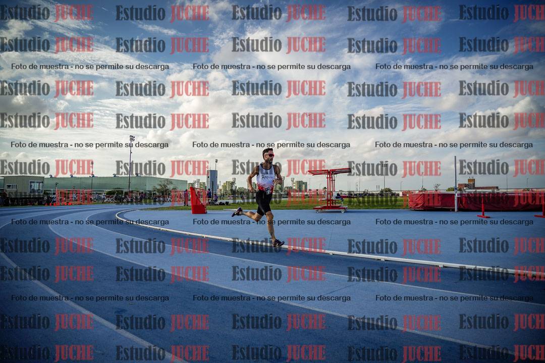 Fotos de los 800 m llanos de varones