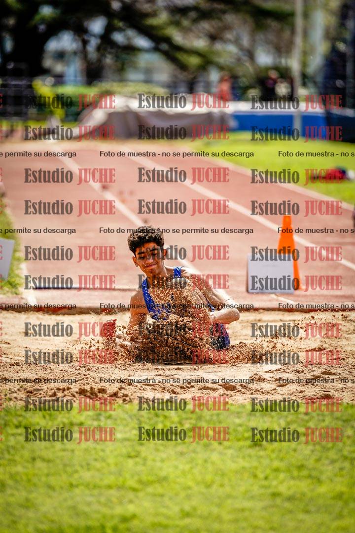 Fotos del salto en largo de varones - octatlón 2