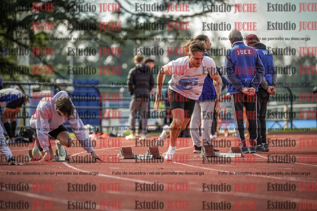 Fotos de los 100 m llanos de varones