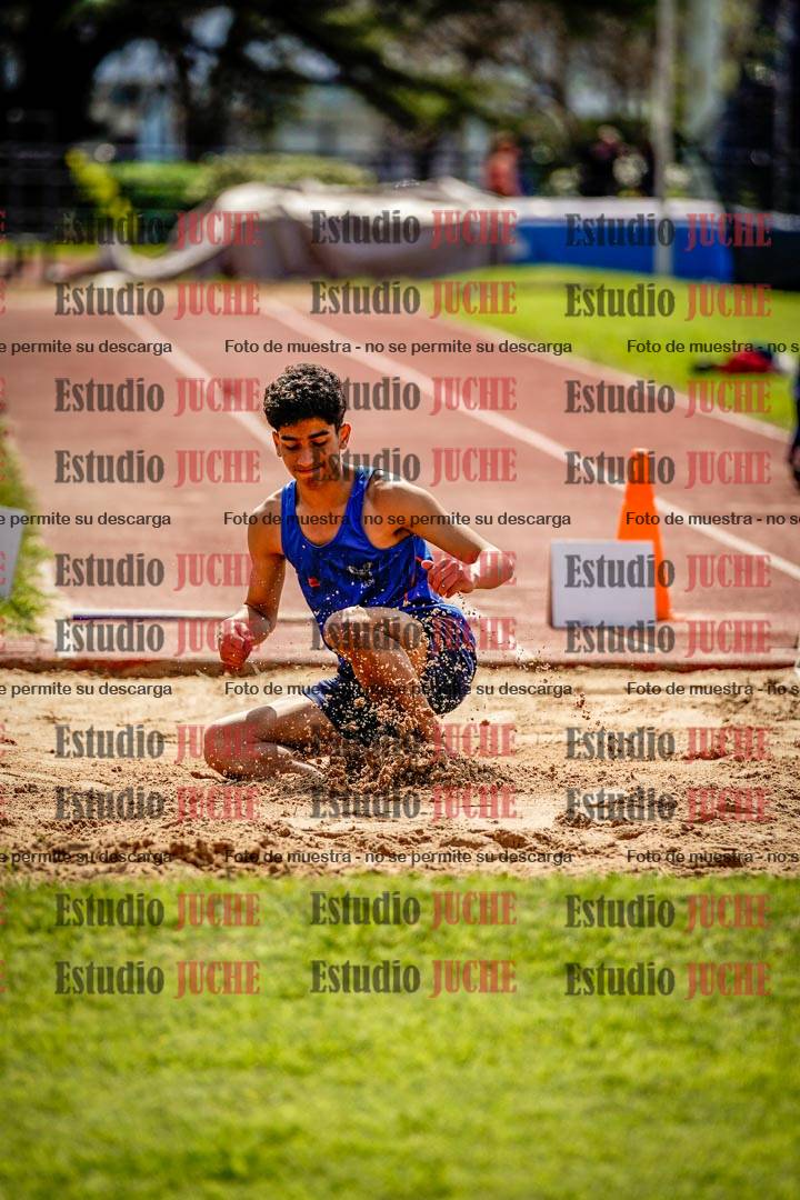 Fotos del salto en largo de varones - octatlón 2