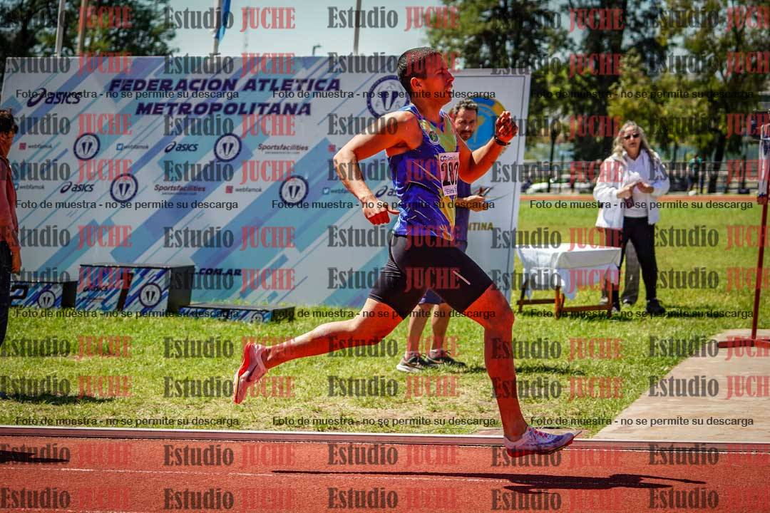 Fotos de los 800 m llanos de varones