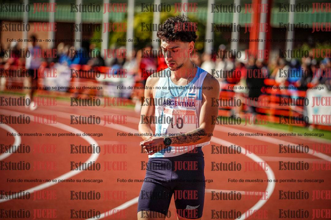 Fotos de los 800 m llanos de varones