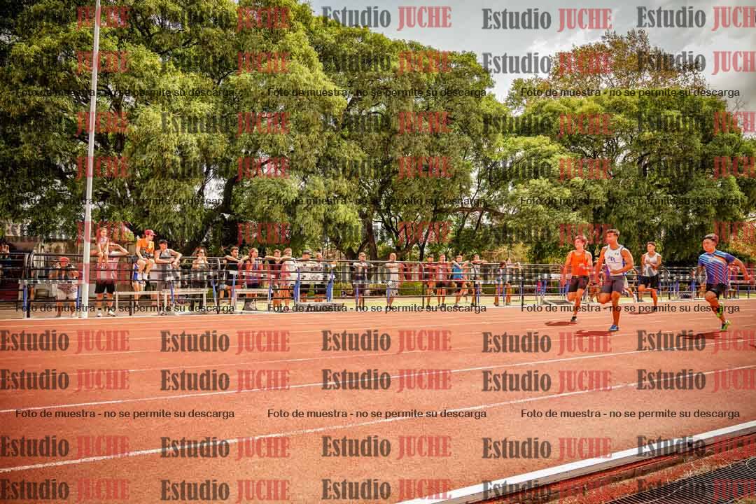 Fotos de los 100 m llanos de varones