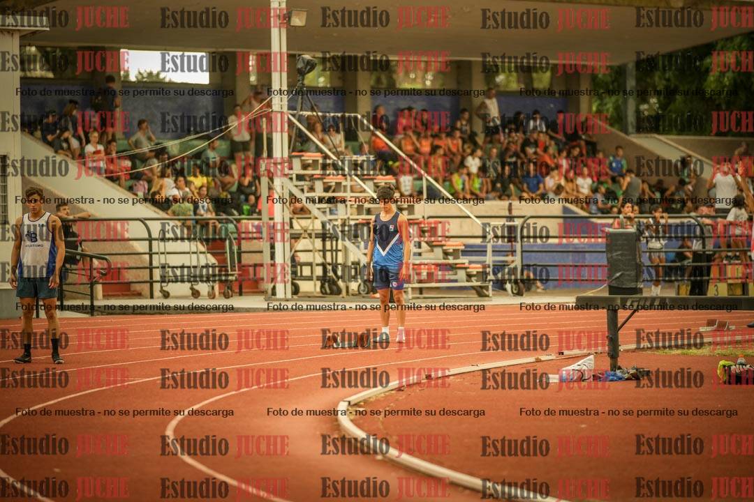Fotos de los 400 m con vallas de varones