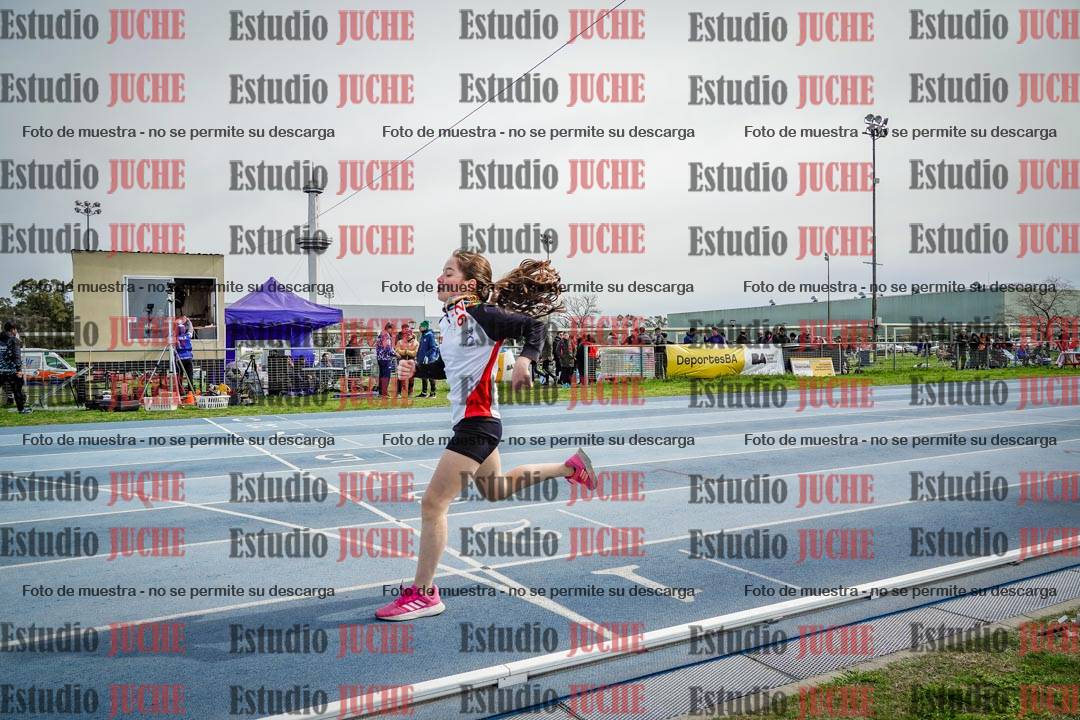 Fotos de los 800 m llanos de mujeres - U14