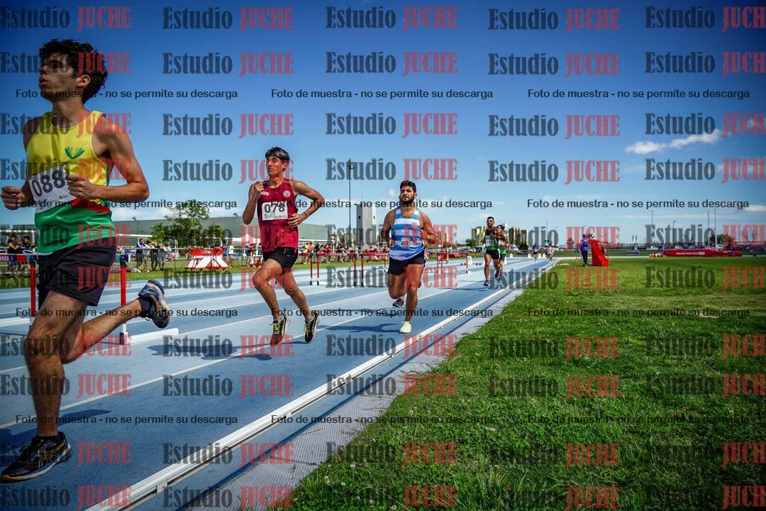 Fotos de los 1000 m llanos de varones