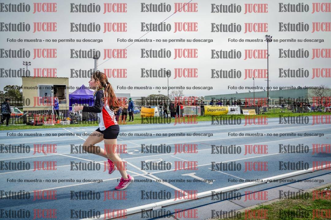 Fotos de los 800 m llanos de mujeres - U14