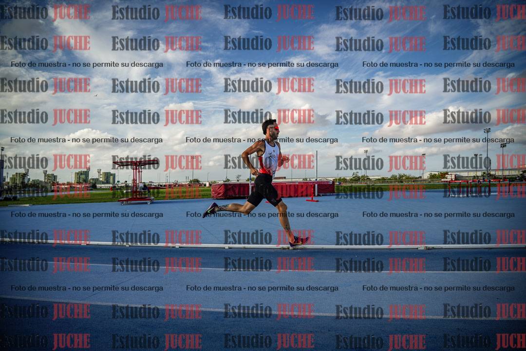 Fotos de los 800 m llanos de varones