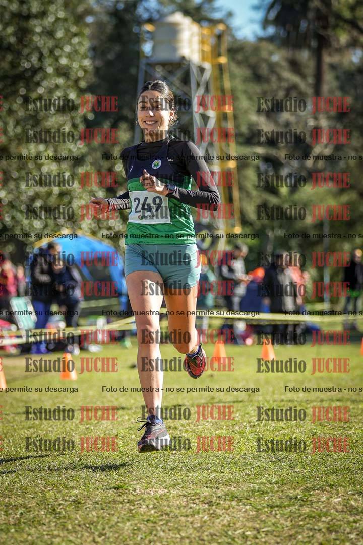 Fotos de la llegada del cross de 6000 m