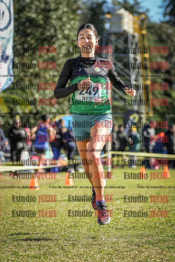 Fotos de la llegada del cross de 6000 m