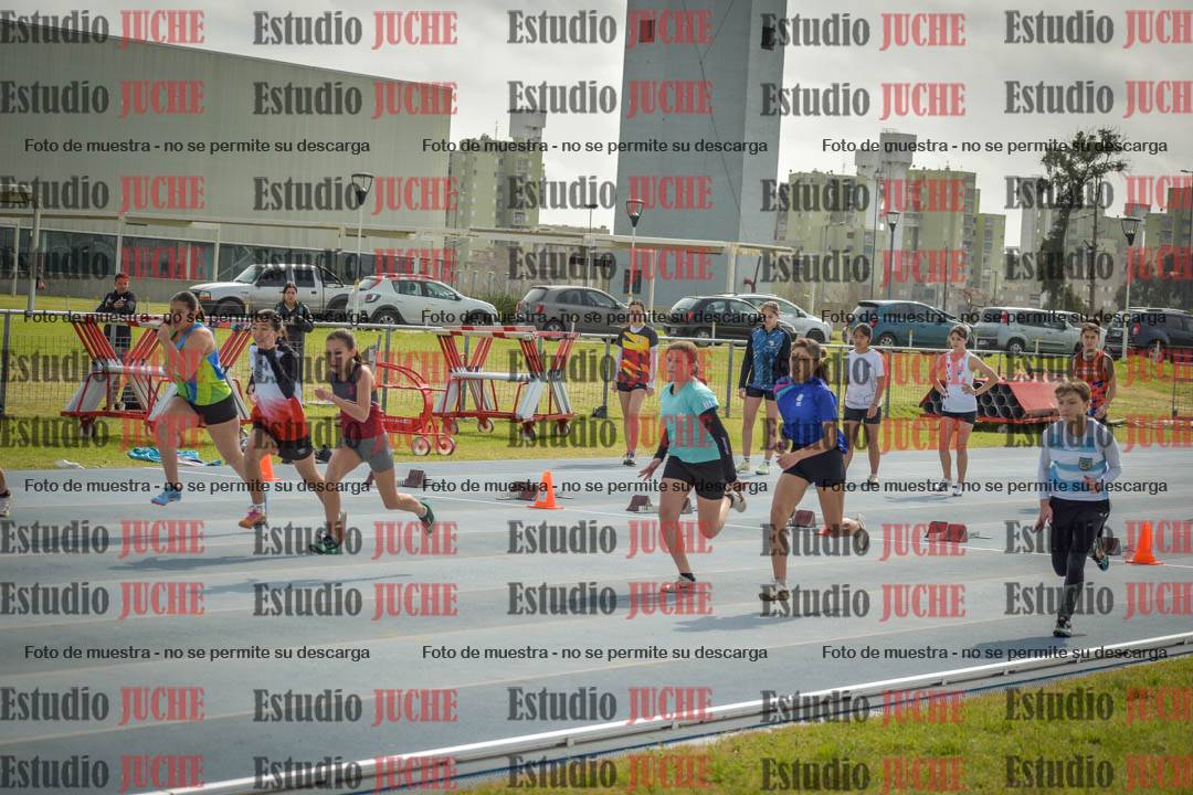 Fotos de los 80 m llanos de mujeres