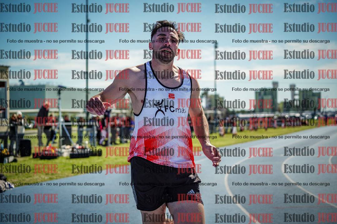 Fotos de los 100 m llanos de varones