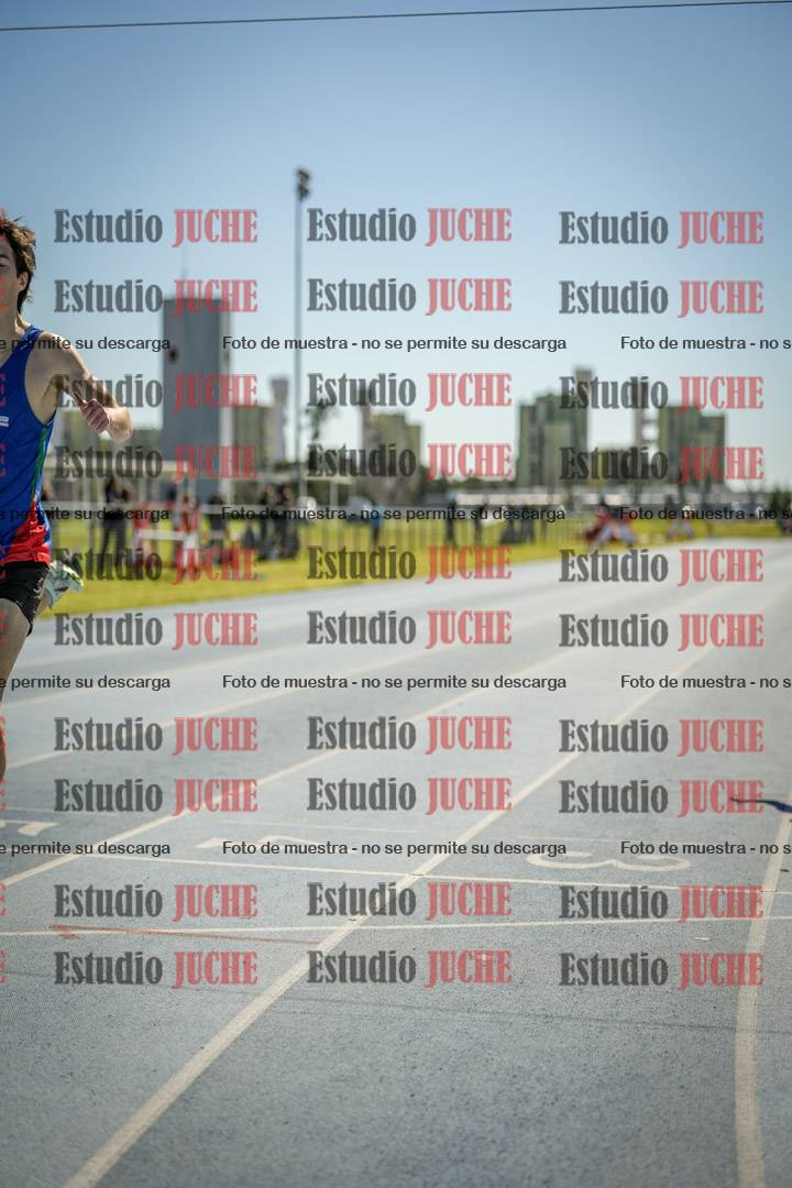 Fotos de los 800 m llanos de varones