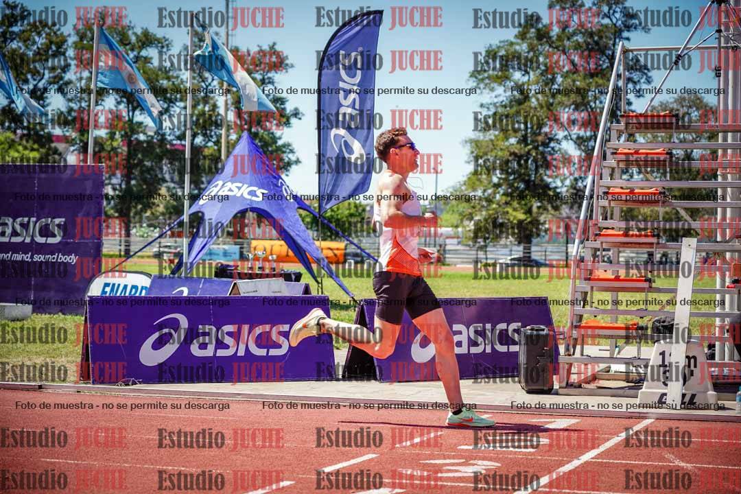 Fotos de los 800 m llanos de varones