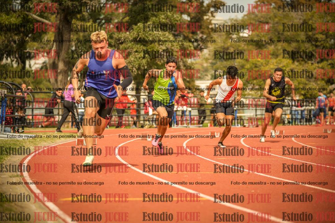 Fotos de los 200 m llanos de varones