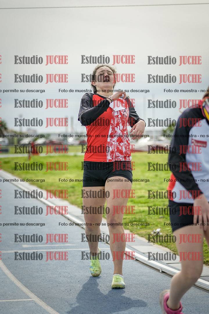 Fotos de los 800 m llanos de mujeres - U14