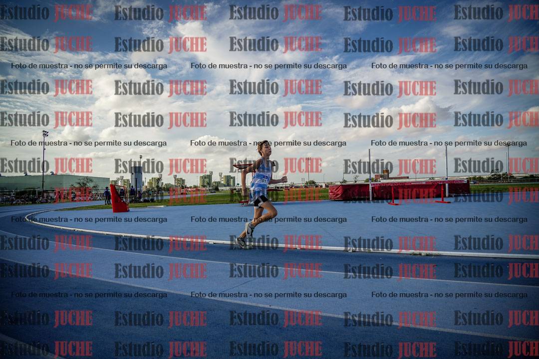 Fotos de los 800 m llanos de varones