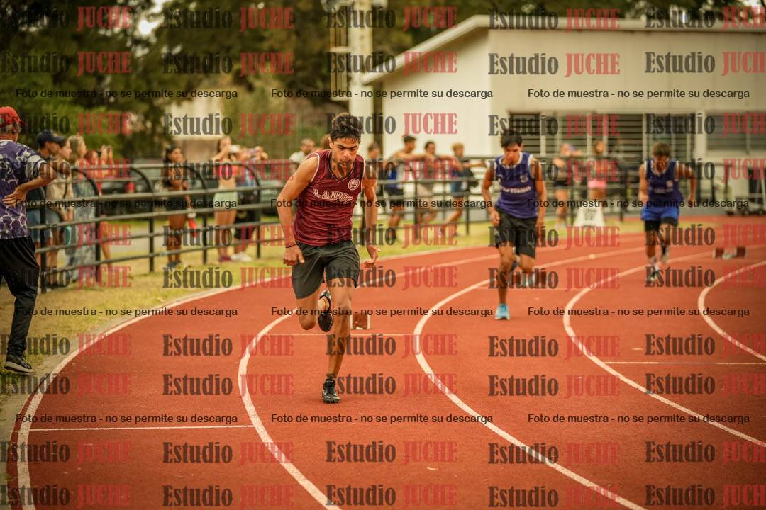 Fotos de los 400 m con vallas de varones