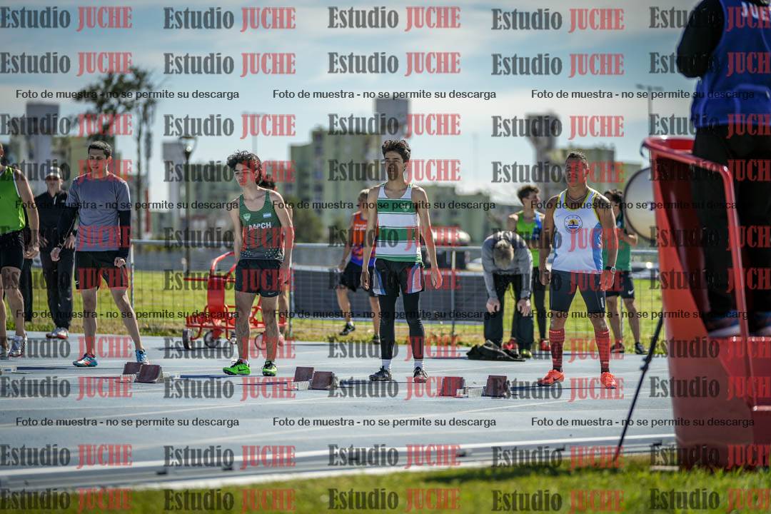 Fotos de los 100 m llanos de varones