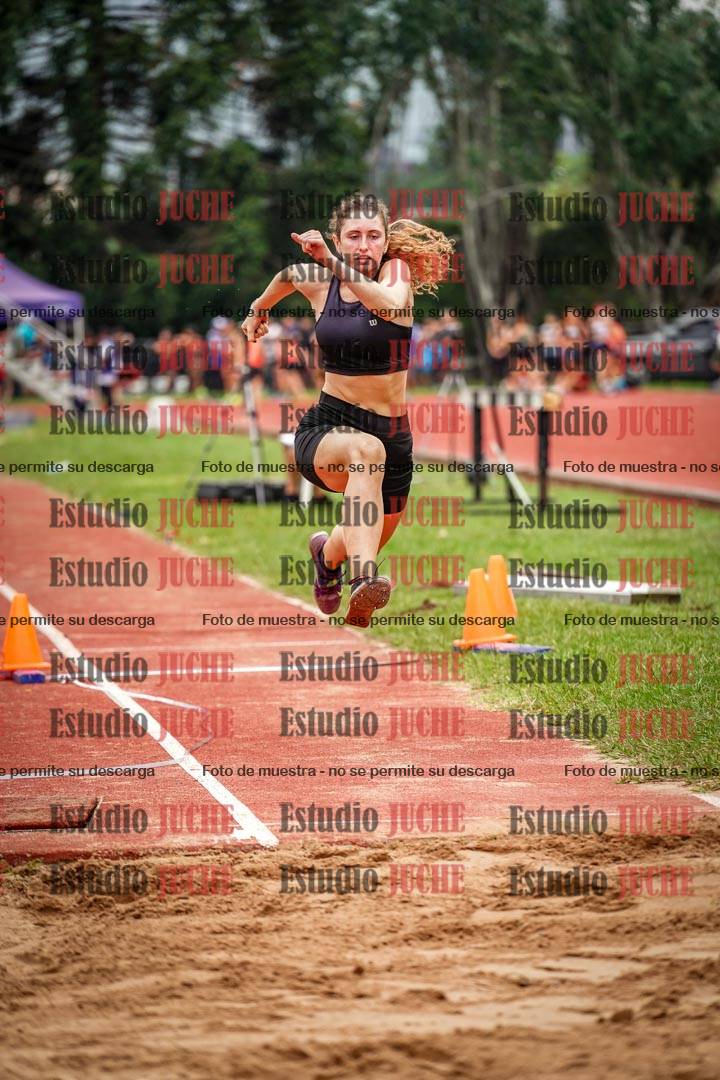 Fotos del salto triple - tabla de 8 y 10