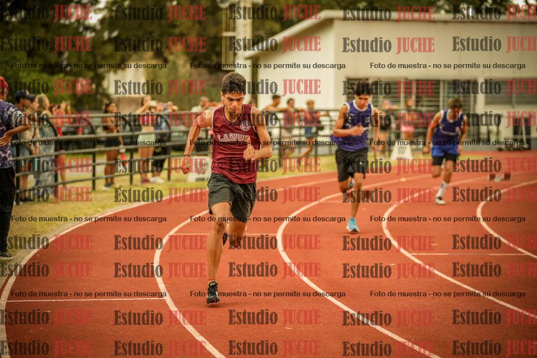 Fotos de los 400 m con vallas de varones