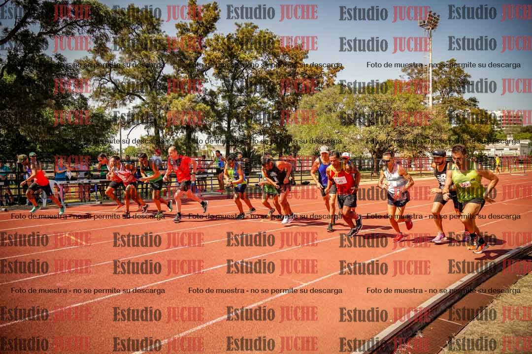 Fotos de los 3000 m llanos de varones