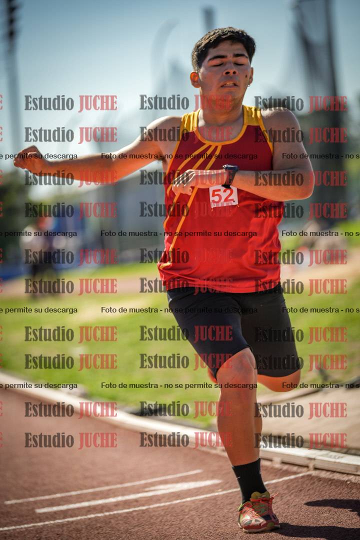 Fotos de los 800 m llanos de varones