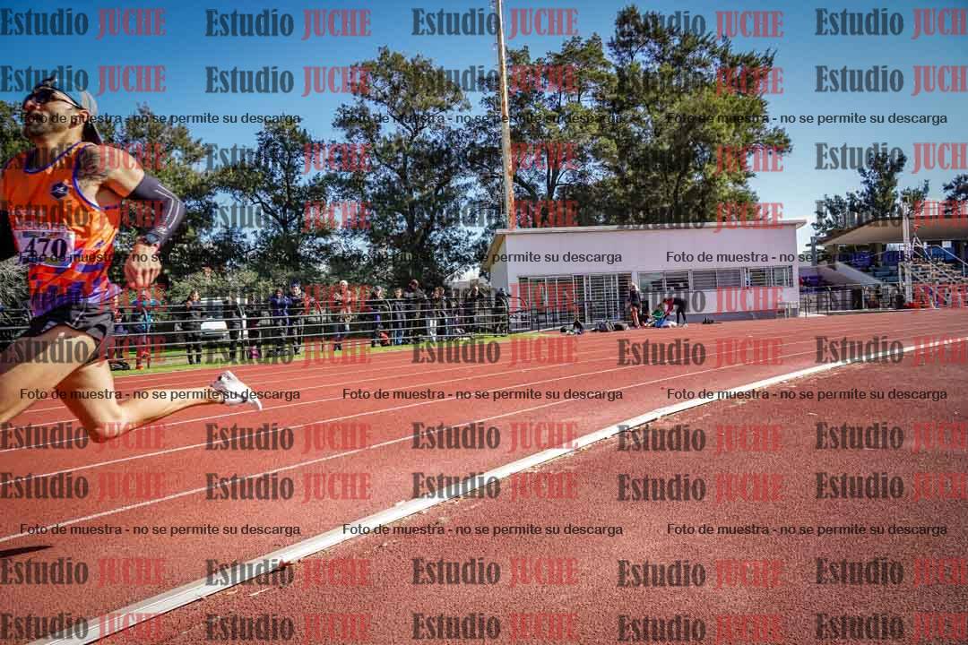 Fotos de los 800 m llanos de varones
