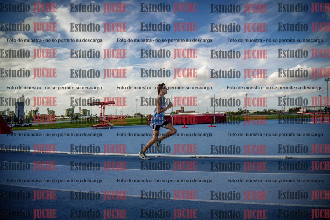Fotos de los 800 m llanos de varones