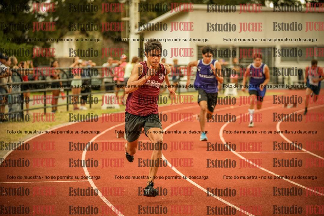 Fotos de los 400 m con vallas de varones