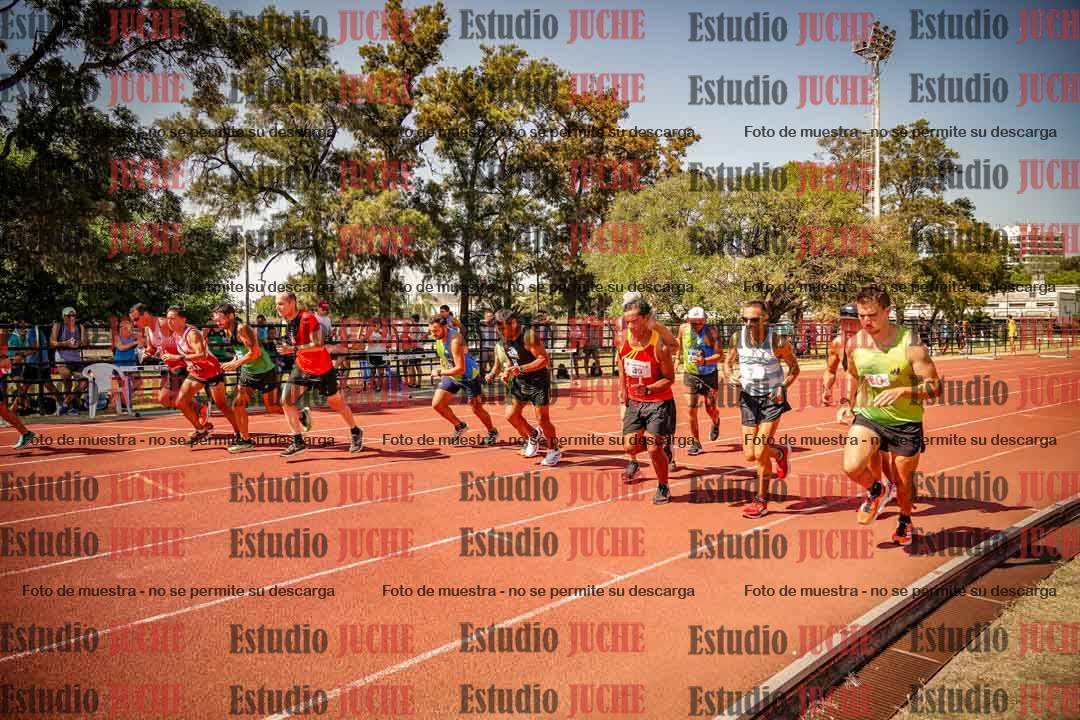 Fotos de los 3000 m llanos de varones