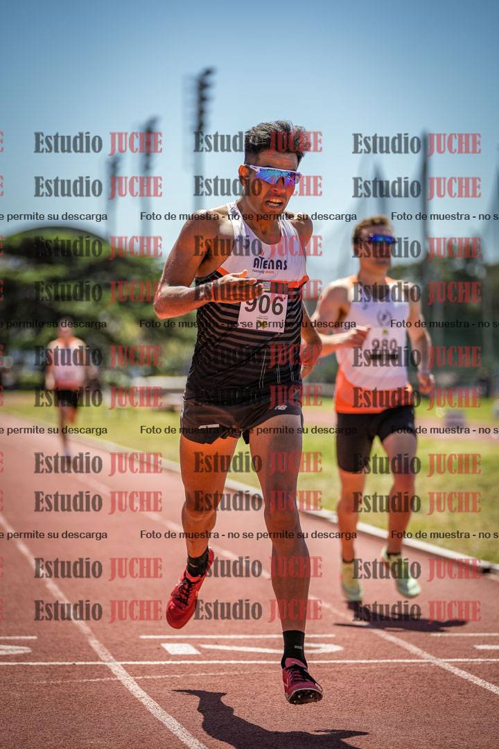 Fotos de los 800 m llanos de varones