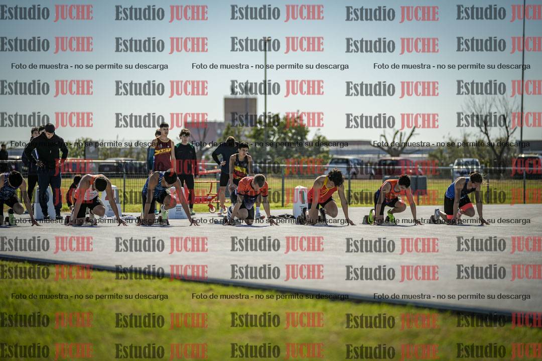 Fotos de los 100 m llanos de varones