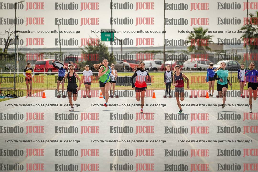 Fotos de los 80 m llanos de mujeres