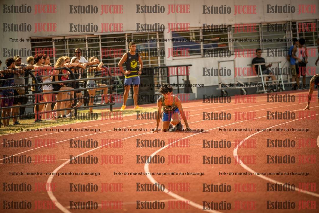 Fotos de los 400 m llanos de varones