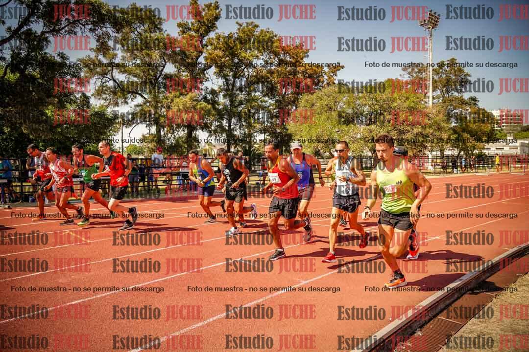 Fotos de los 3000 m llanos de varones
