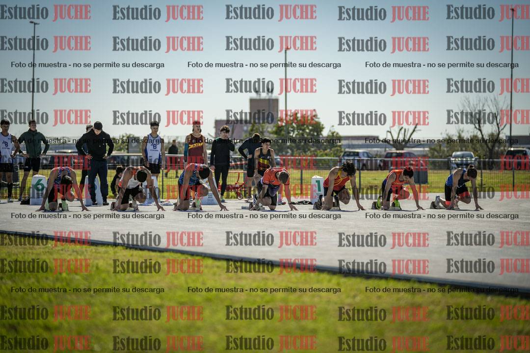 Fotos de los 100 m llanos de varones