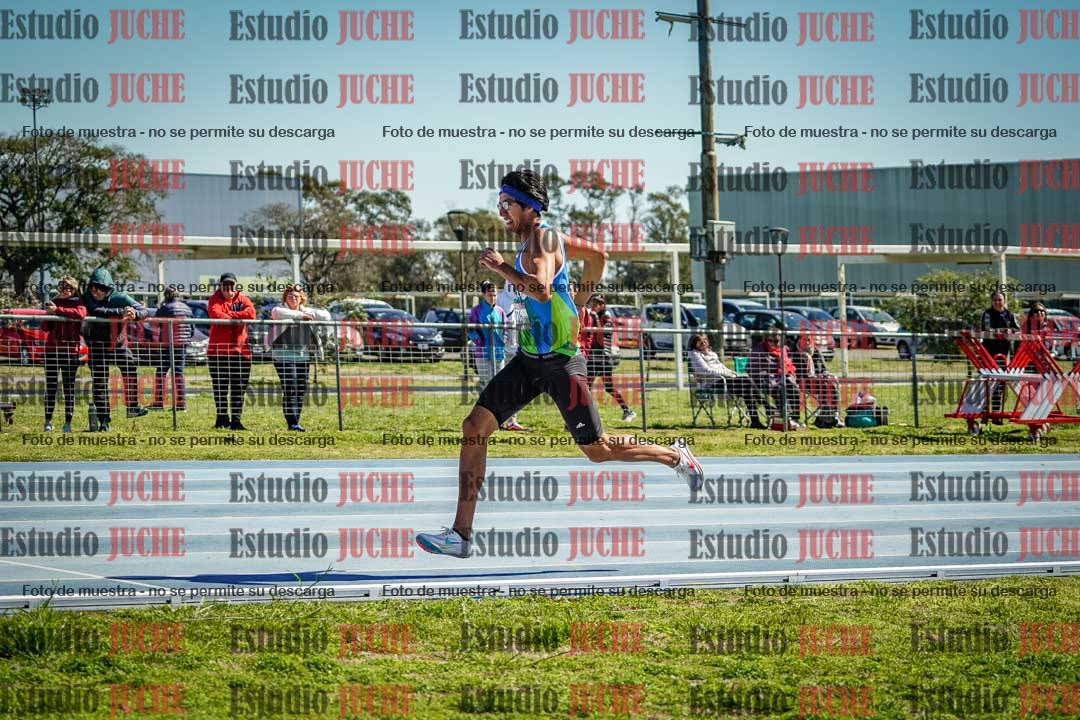 Fotos de los 800 m llanos de varones
