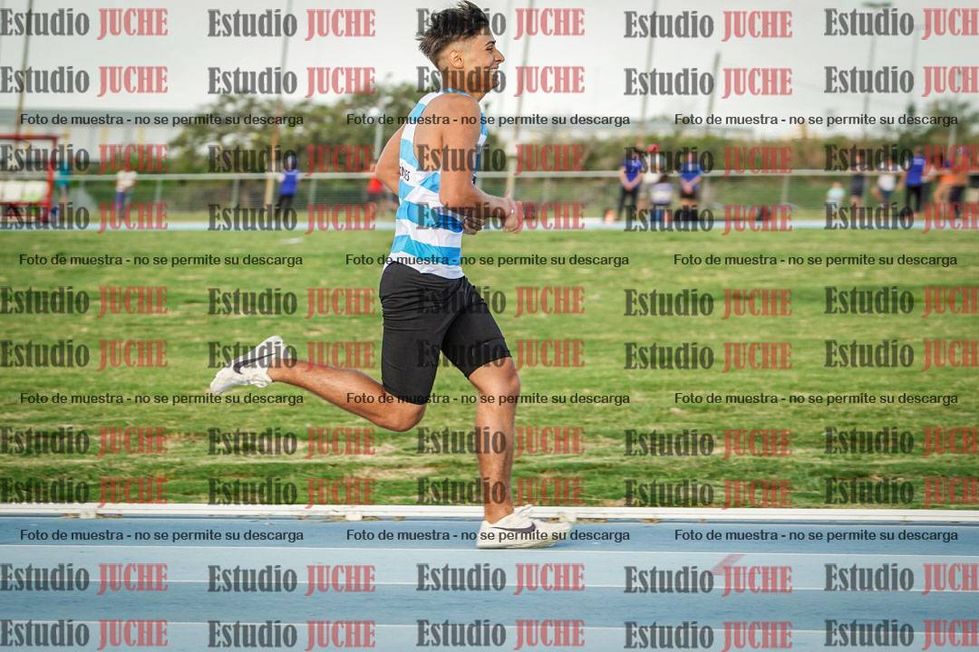 Fotos de los 800 m llanos de varones