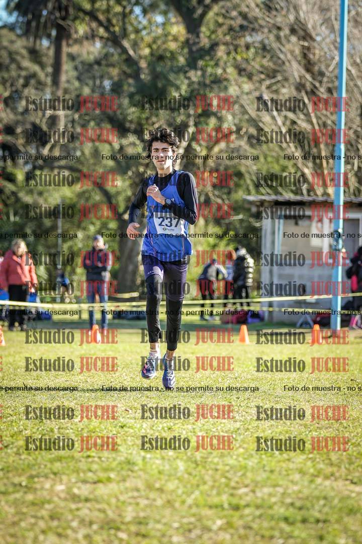 Fotos de la llegada del cross de 6000 m