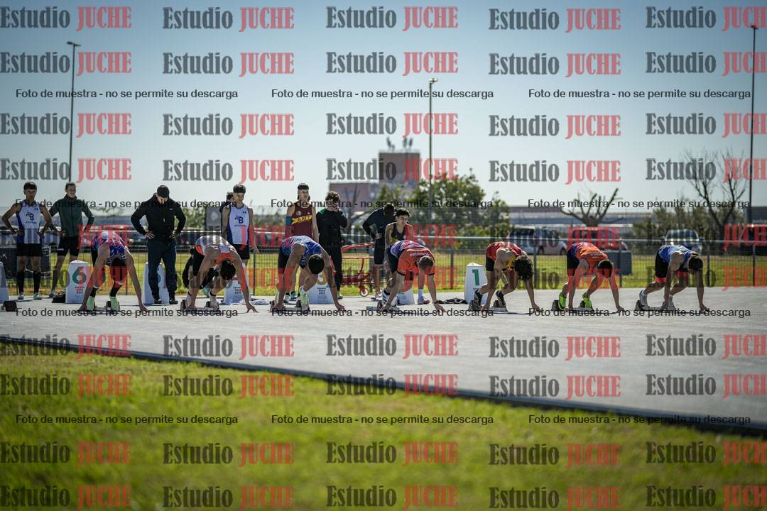 Fotos de los 100 m llanos de varones