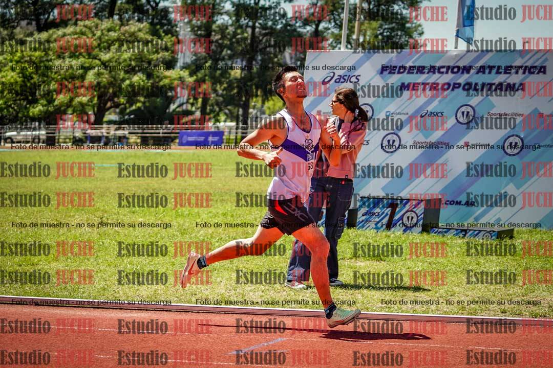 Fotos de los 800 m llanos de varones