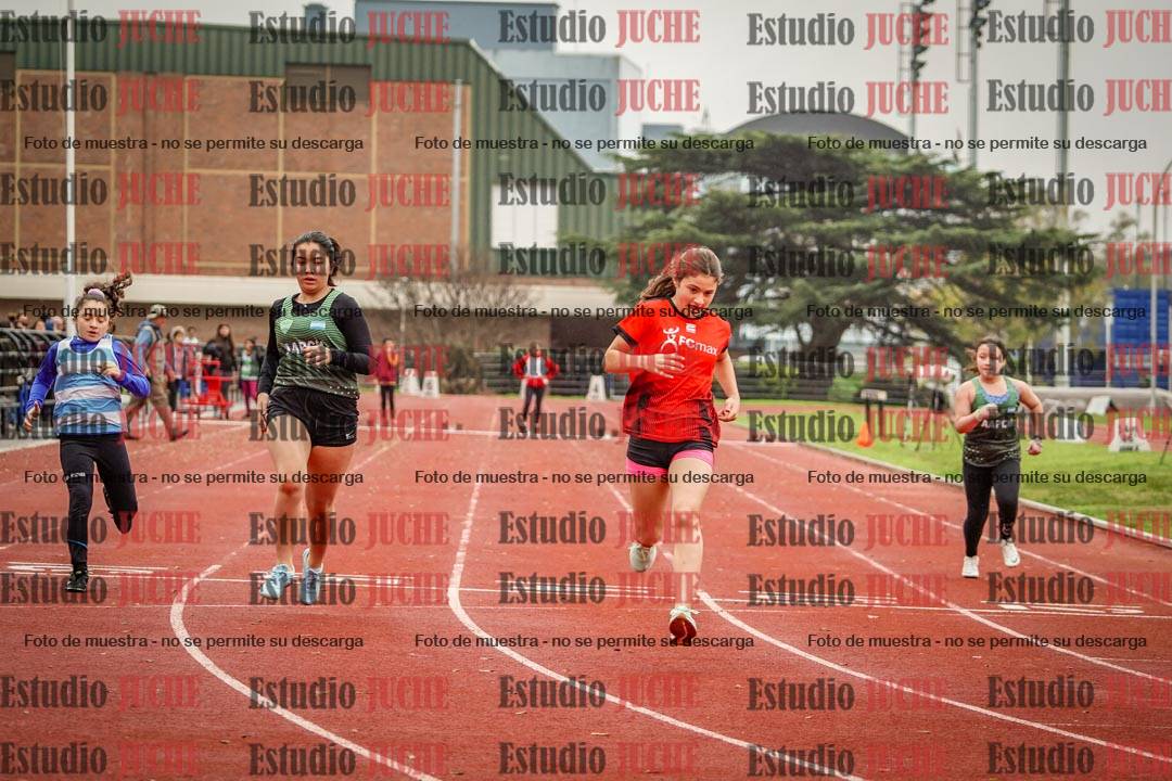 Fotos de los 50 m llanos de mujeres
