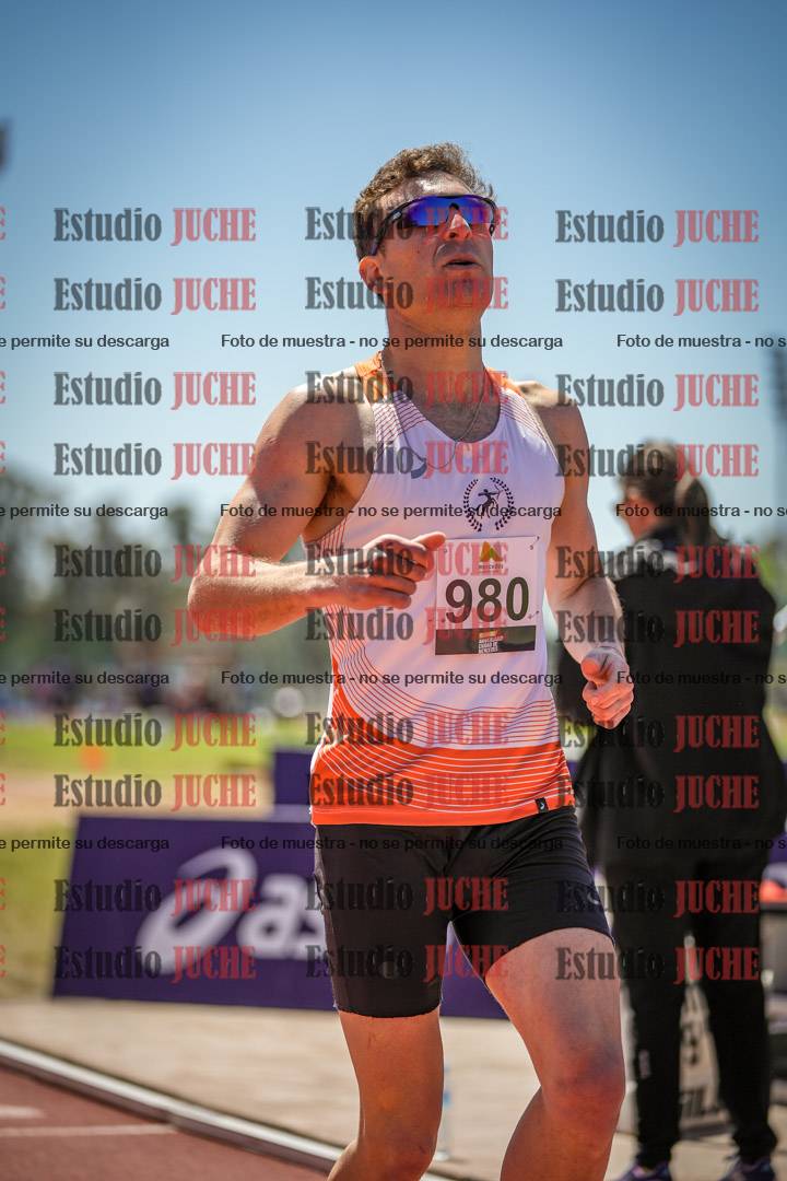 Fotos de los 800 m llanos de varones