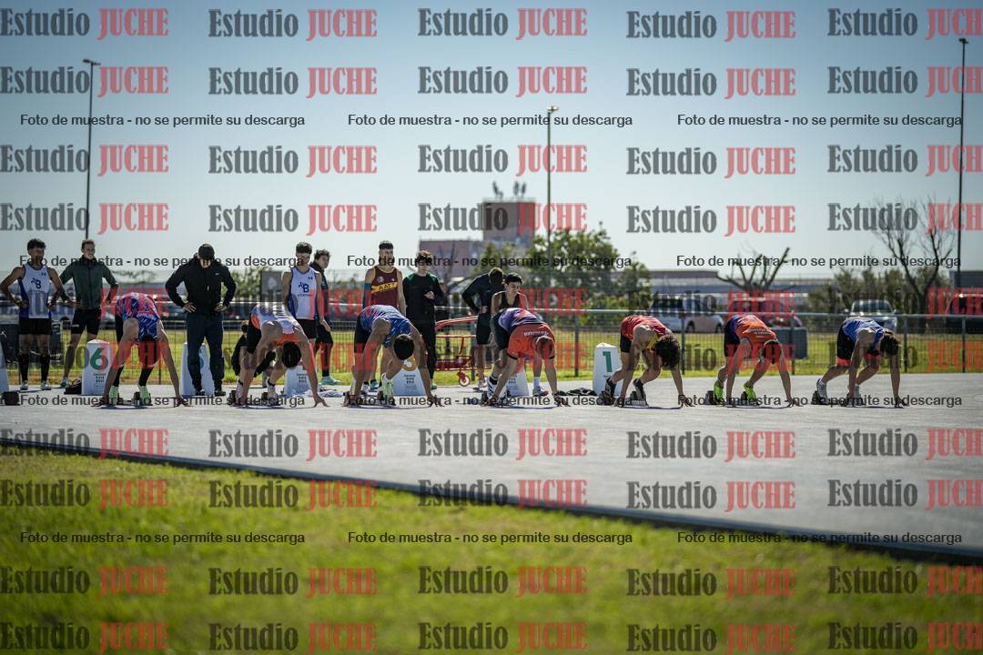 Fotos de los 100 m llanos de varones
